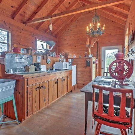 Ark Bunkhouse Fredericksburg Hideaway With Hot Tub Exterior foto