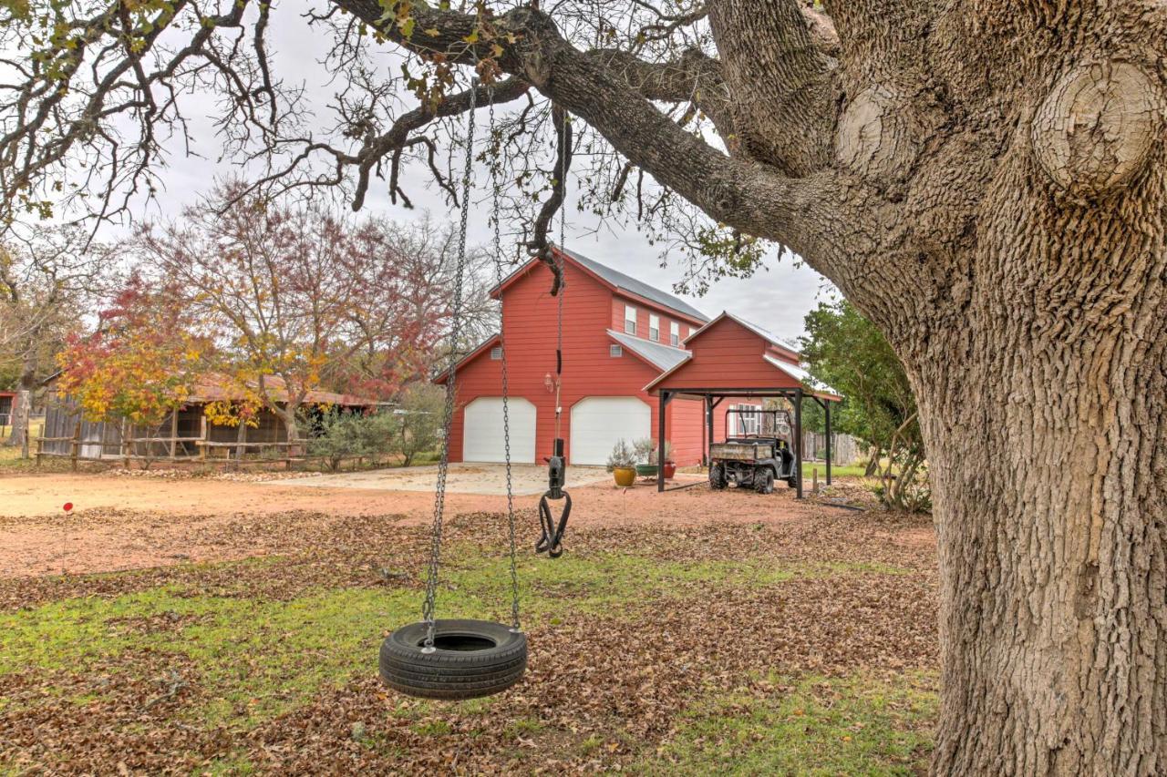Ark Bunkhouse Fredericksburg Hideaway With Hot Tub Exterior foto